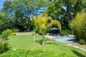 Villa with pool near Cannes Center 3 bedrooms and great garden